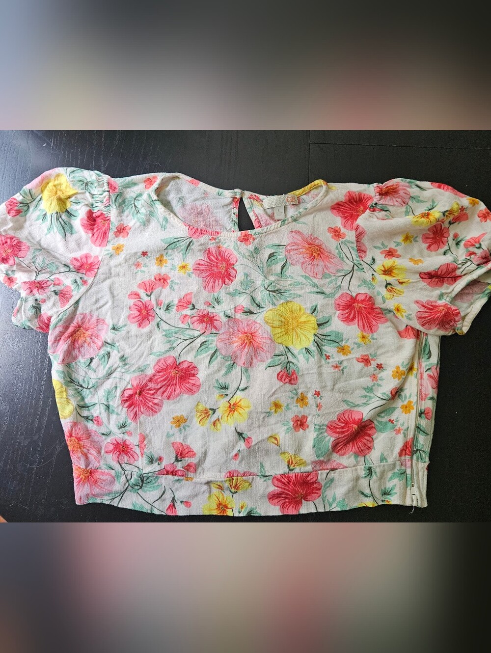 Gb (Dillards) Brand Floral Puff-Sleeve Crop Top sz L